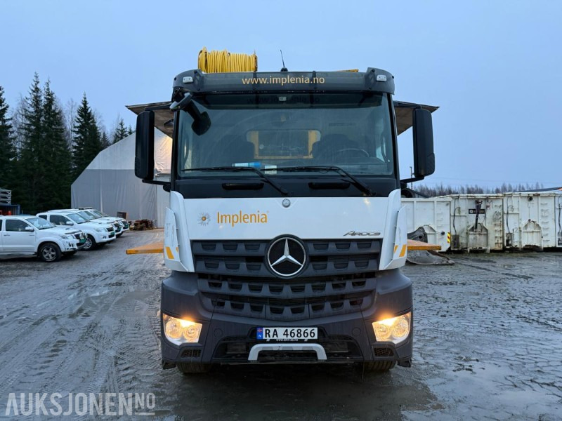 2017 Mercedes-Benz Arocs 3235 8x4, Injeksjonsrigg AMV, EURO 6, påmontert kran - سيارة خدمات/ سيارة خاصة: صورة 2 2017 Mercedes-Benz Arocs 3235 8x4, Injeksjonsrigg AMV, EURO 6, påmontert kran - سيارة خدمات/ سيارة خاصة: صورة 2