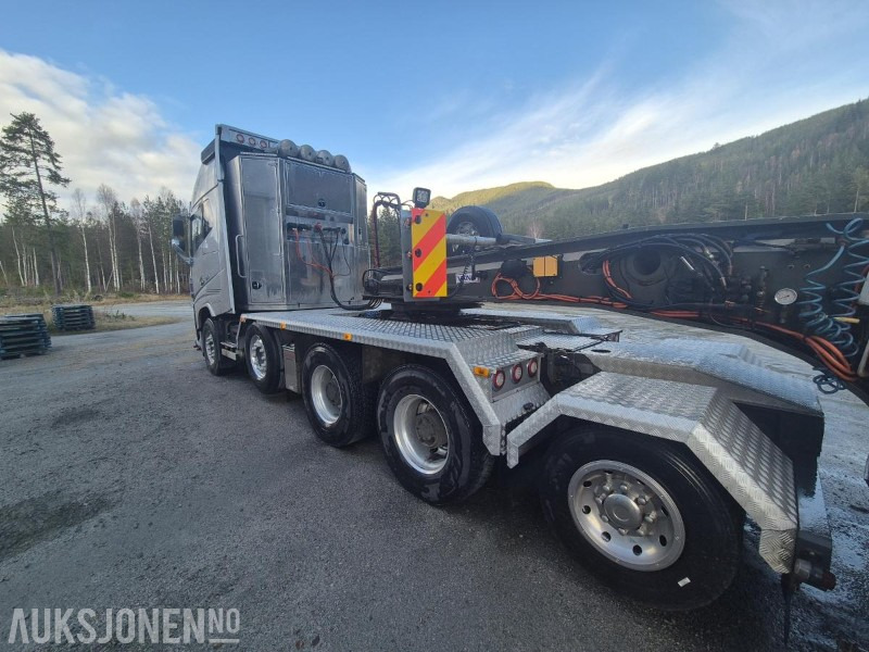 2017 Volvo FH 16 / 750, 8x4+2 Tungtrekker med 2019 Vang 3+1 akslet brønnhenger - سيارة خدمات/ سيارة خاصة: صورة 4 2017 Volvo FH 16 / 750, 8x4+2 Tungtrekker med 2019 Vang 3+1 akslet brønnhenger - سيارة خدمات/ سيارة خاصة: صورة 4
