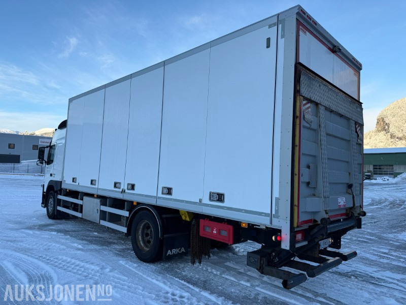 2017 Volvo FM 330 Euro 6 skapbil - 406117 km - Eu godkjent. - شاحنة صندوقية: صورة 3 2017 Volvo FM 330 Euro 6 skapbil - 406117 km - Eu godkjent. - شاحنة صندوقية: صورة 3