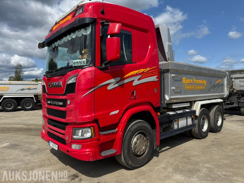 2018 Scania R580 GODT UTSTYRT TIPPBIL MED 3 AKSLET HENGER - شاحنة قلاب: صورة 2 2018 Scania R580 GODT UTSTYRT TIPPBIL MED 3 AKSLET HENGER - شاحنة قلاب: صورة 2