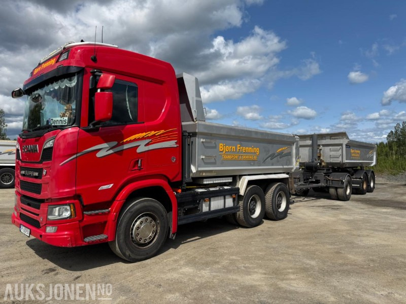 2018 Scania R580 GODT UTSTYRT TIPPBIL MED 3 AKSLET HENGER - شاحنة قلاب: صورة 1 2018 Scania R580 GODT UTSTYRT TIPPBIL MED 3 AKSLET HENGER - شاحنة قلاب: صورة 1