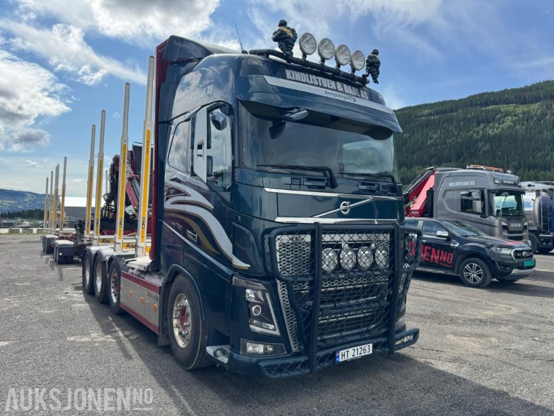 2018 Volvo FH16 8X4 komplett tømmerbil med kran og henger. - شاحنة قطع الأشجار, شاحنة كرين: صورة 3 2018 Volvo FH16 8X4 komplett tømmerbil med kran og henger. - شاحنة قطع الأشجار, شاحنة كرين: صورة 3