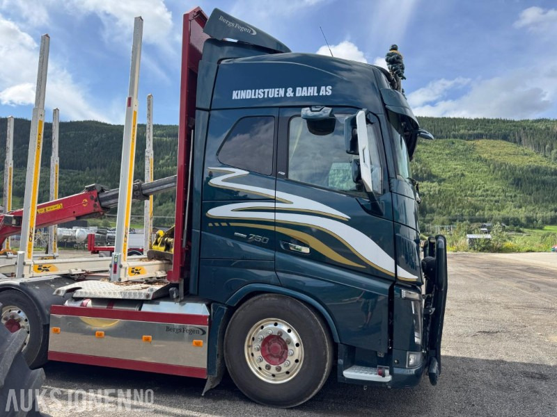 2018 Volvo FH16 8X4 komplett tømmerbil med kran og henger. - شاحنة قطع الأشجار, شاحنة كرين: صورة 5 2018 Volvo FH16 8X4 komplett tømmerbil med kran og henger. - شاحنة قطع الأشجار, شاحنة كرين: صورة 5