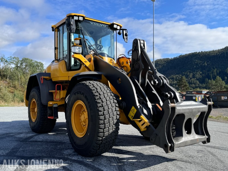 2018 Volvo L90H Hjullaster - Sentralsmøring - Hydraulisk redskapslås - Tilleggshydraulikk - Sertifisert - اللودر بعجل: صورة 3 2018 Volvo L90H Hjullaster - Sentralsmøring - Hydraulisk redskapslås - Tilleggshydraulikk - Sertifisert - اللودر بعجل: صورة 3