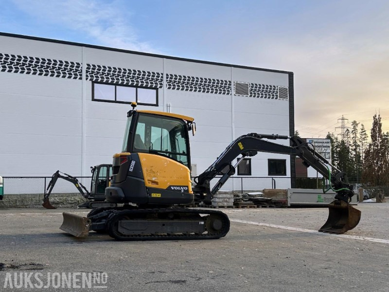 2019 VOLVO ECR50D MINIGRAVER 5 TONN STEELWRIST TILTROTATOR S40 1945 TIMER - حفار صغير: صورة 4 2019 VOLVO ECR50D MINIGRAVER 5 TONN STEELWRIST TILTROTATOR S40 1945 TIMER - حفار صغير: صورة 4