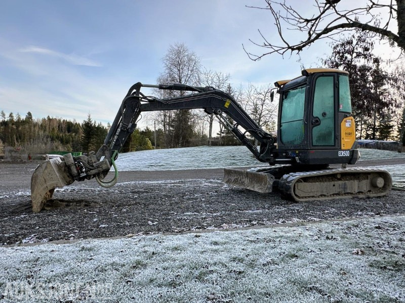 2019 VOLVO ECR50D MINIGRAVER 5 TONN STEELWRIST TILTROTATOR S40 PUSSESKUFFE 2319 TIMER - حفار صغير: صورة 1 2019 VOLVO ECR50D MINIGRAVER 5 TONN STEELWRIST TILTROTATOR S40 PUSSESKUFFE 2319 TIMER - حفار صغير: صورة 1