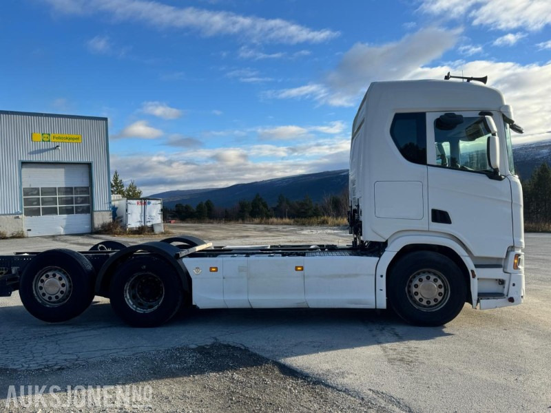 2020 Scania R580 CHASSIS, V8, EURO 6, SVING AKSEL 3, DIESELVARMER, - شاحنة بهيكل معدني للمقصورة: صورة 5 2020 Scania R580 CHASSIS, V8, EURO 6, SVING AKSEL 3, DIESELVARMER, - شاحنة بهيكل معدني للمقصورة: صورة 5