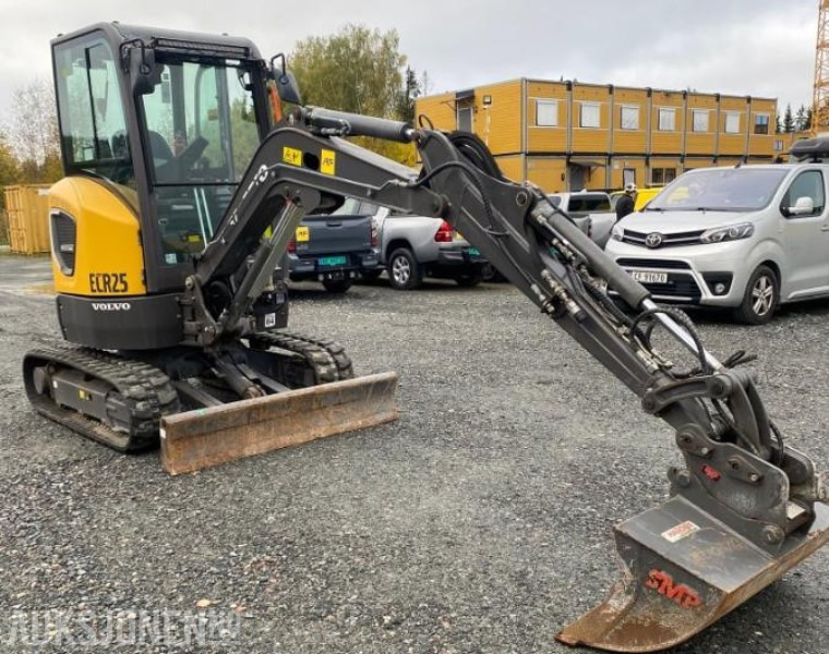 2021 Volvo ECR25 elektrisk minigraver med mye utstyr - حفّار: صورة 5 2021 Volvo ECR25 elektrisk minigraver med mye utstyr - حفّار: صورة 5