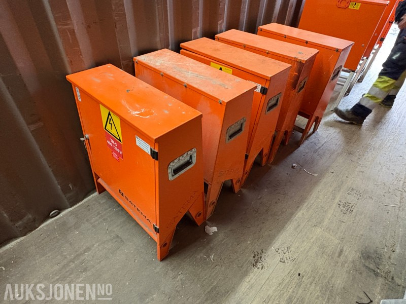2022 Byggestrømskap Satema 63A 400/230V - 3 stk - معدات الانشاءات: صورة 1 2022 Byggestrømskap Satema 63A 400/230V - 3 stk - معدات الانشاءات: صورة 1