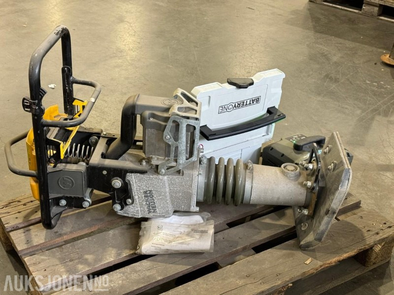 2022 Wacker Neuson vibroplate - Aps1030e - مدحلة: صورة 1 2022 Wacker Neuson vibroplate - Aps1030e - مدحلة: صورة 1