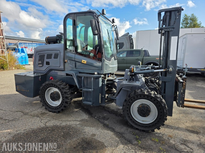 2023 RUN TX Dieseltruck kun 104 timer 4x4 - معدات المناولة: صورة 3 2023 RUN TX Dieseltruck kun 104 timer 4x4 - معدات المناولة: صورة 3