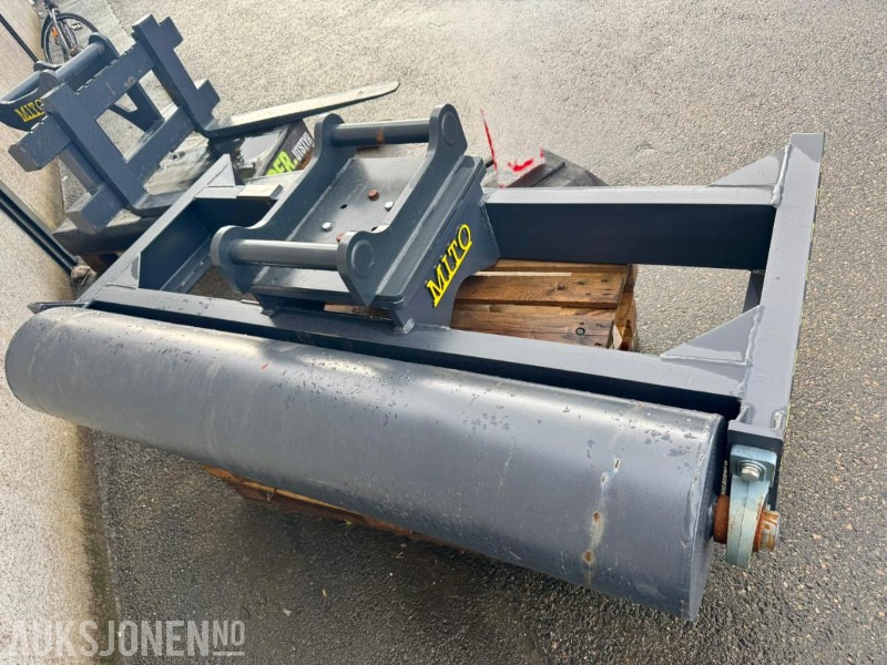 2024 Mito Leveler Girder – Avrettningsrulle til gravemaskin med S60-feste - ملحق - آلات الإنشاء: صورة 3 2024 Mito Leveler Girder – Avrettningsrulle til gravemaskin med S60-feste - ملحق - آلات الإنشاء: صورة 3