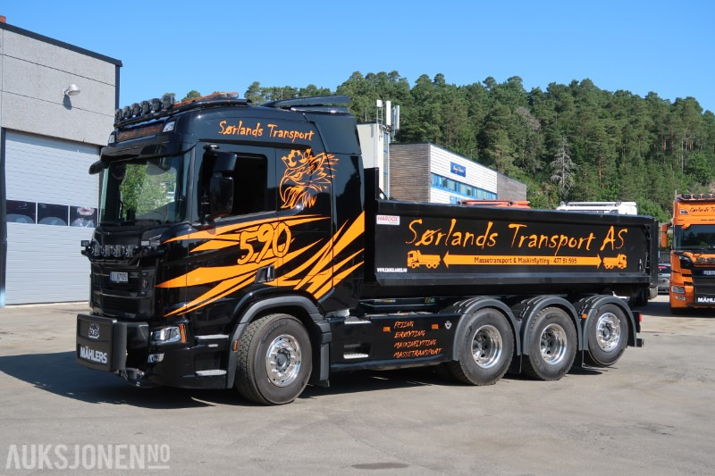 2024 Scania R590 8x4 brøyterigget krokbil m/ 24t JOAB krok - 12 000 km - serviceavtale - شاحنة برافعة خطافية: صورة 2 2024 Scania R590 8x4 brøyterigget krokbil m/ 24t JOAB krok - 12 000 km - serviceavtale - شاحنة برافعة خطافية: صورة 2
