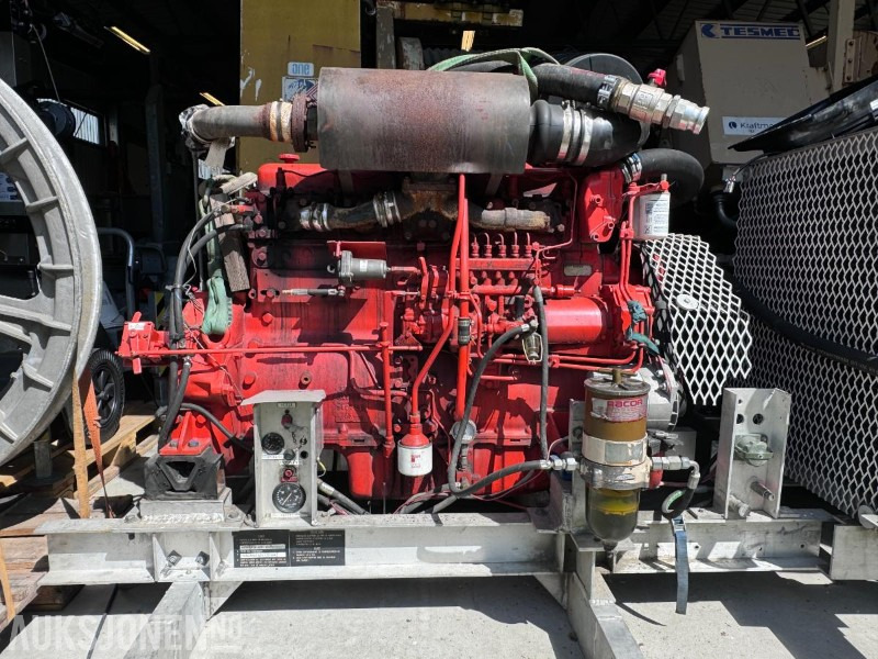 Adolf skruekompressor med Scania DS 11 05 - A11 industri motor og Atlas Copco trykktank - معدات الانشاءات: صورة 2 Adolf skruekompressor med Scania DS 11 05 - A11 industri motor og Atlas Copco trykktank - معدات الانشاءات: صورة 2