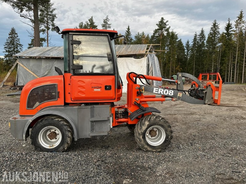 Everun ER08 Hjullaster – 4x4 – 2019-modell –Brøyteskjær – Pallegaffel – Kun 325 timer! - اللودر بعجل: صورة 4 Everun ER08 Hjullaster – 4x4 – 2019-modell –Brøyteskjær – Pallegaffel – Kun 325 timer! - اللودر بعجل: صورة 4