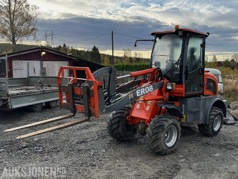 Everun ER08 Hjullaster – 4x4 – 2019-modell –Brøyteskjær – Pallegaffel – Kun 325 timer! - اللودر بعجل: صورة 1 Everun ER08 Hjullaster – 4x4 – 2019-modell –Brøyteskjær – Pallegaffel – Kun 325 timer! - اللودر بعجل: صورة 1