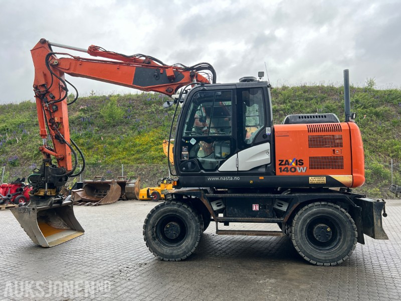 Hitachi ZX140W-5B Engcon tilt, fast puss - حفّار: صورة 2 Hitachi ZX140W-5B Engcon tilt, fast puss - حفّار: صورة 2