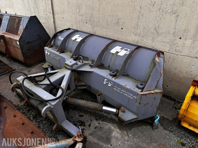 Holms TKH-240 brøyteskjær - ملحق - آلات الإنشاء: صورة 5 Holms TKH-240 brøyteskjær - ملحق - آلات الإنشاء: صورة 5