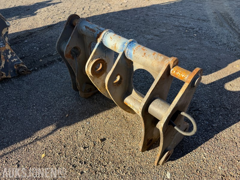 Hydraulisk Hurtigfeste Volvo L110E - معدات الانشاءات: صورة 4 Hydraulisk Hurtigfeste Volvo L110E - معدات الانشاءات: صورة 4