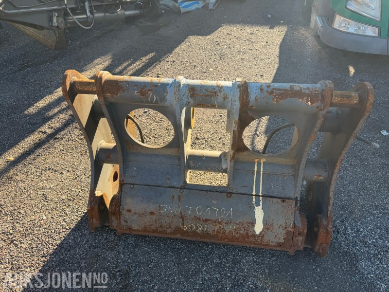 Hydraulisk Hurtigfeste Volvo L110E - معدات الانشاءات: صورة 1 Hydraulisk Hurtigfeste Volvo L110E - معدات الانشاءات: صورة 1