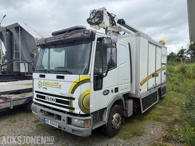 Iveco EuroCargo liftbil med kurv - 179 571 km - Webasto - Arbeidslys - سيارة خدمات/ سيارة خاصة: صورة 1 Iveco EuroCargo liftbil med kurv - 179 571 km - Webasto - Arbeidslys - سيارة خدمات/ سيارة خاصة: صورة 1