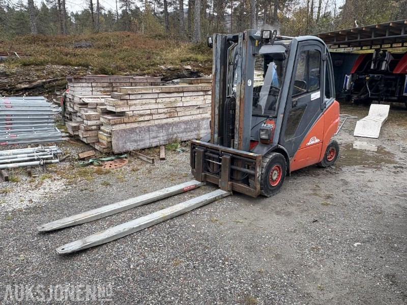 Linde truck H 35 D motvektstruck - معدات المناولة: صورة 1 Linde truck H 35 D motvektstruck - معدات المناولة: صورة 1