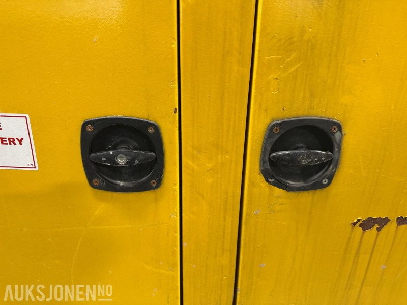 Selwood S100 dieselaggregat – 2006 – 8322 timer - støydempet kapsling - معدات الانشاءات: صورة 2 Selwood S100 dieselaggregat – 2006 – 8322 timer - støydempet kapsling - معدات الانشاءات: صورة 2