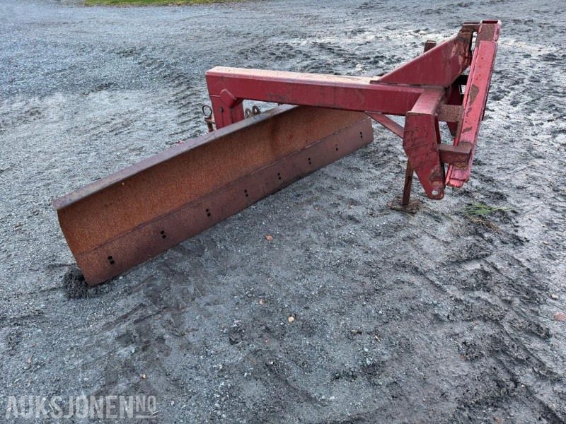 Skjær til traktor - آلات زراعية: صورة 3 Skjær til traktor - آلات زراعية: صورة 3
