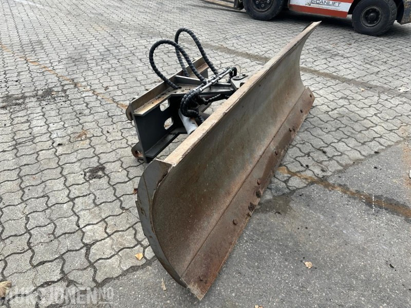 Snøskjær til liten hjullaster Lille BM (Volvo L-30 feste) - كاسحة ثلوج: صورة 3 Snøskjær til liten hjullaster Lille BM (Volvo L-30 feste) - كاسحة ثلوج: صورة 3