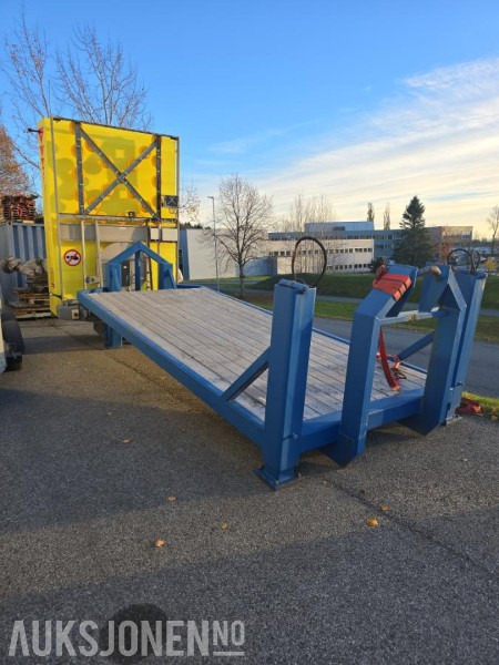 TMA støtpute på krokramme – med lyspil og fjernkontroll - شاحنة: صورة 1 TMA støtpute på krokramme – med lyspil og fjernkontroll - شاحنة: صورة 1