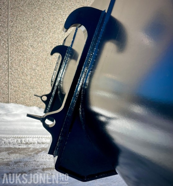 TRAKTORSKUFF 240 CM MED TRIMA/SMS FESTE - آلات زراعية: صورة 4 TRAKTORSKUFF 240 CM MED TRIMA/SMS FESTE - آلات زراعية: صورة 4