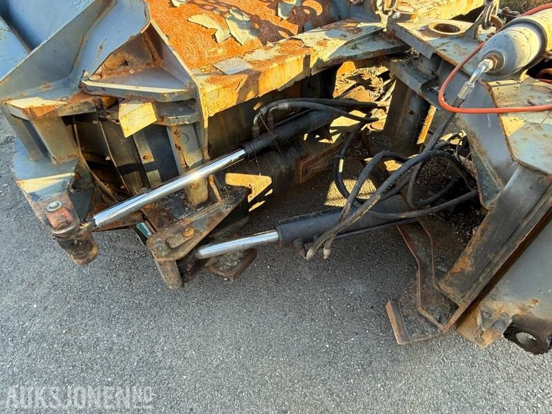 Tellefsdal 5200 U-plog / Snøplog - آلات زراعية: صورة 5 Tellefsdal 5200 U-plog / Snøplog - آلات زراعية: صورة 5