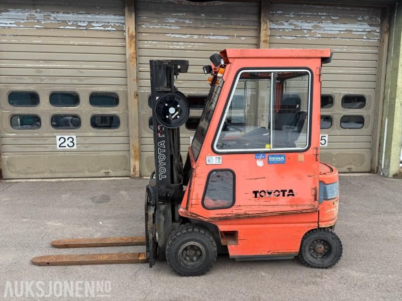 Toyota FBM 16 truck - Løftehøyde 4700 mm - REP objekt - معدات المناولة: صورة 2 Toyota FBM 16 truck - Løftehøyde 4700 mm - REP objekt - معدات المناولة: صورة 2