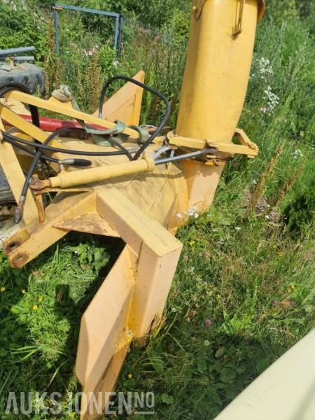 Traktor Snøfres 3 punkter feste med hydraulisk utkast - آلات زراعية: صورة 3 Traktor Snøfres 3 punkter feste med hydraulisk utkast - آلات زراعية: صورة 3