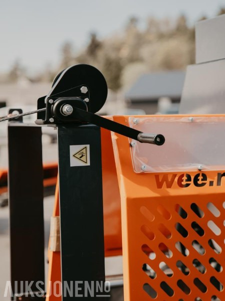 Vedmaskin Teak Pro Ø48 Hydraulisk sverdfunksjon - آلات زراعية: صورة 4 Vedmaskin Teak Pro Ø48 Hydraulisk sverdfunksjon - آلات زراعية: صورة 4