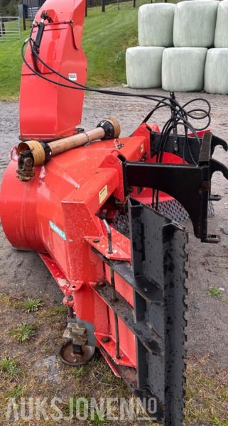 Veldig lite brukt Globus snøfres 2450 - hydraulisk nedbrekk/sving PTO - آلات زراعية: صورة 2 Veldig lite brukt Globus snøfres 2450 - hydraulisk nedbrekk/sving PTO - آلات زراعية: صورة 2