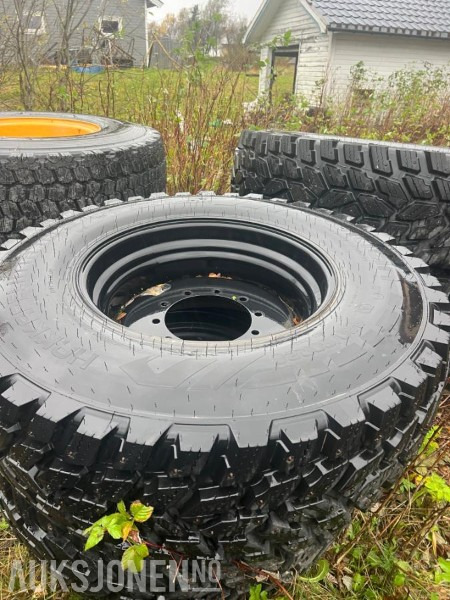 Vinter hjulsett Hakkapelitta tri 540/80R38 og 440/80R28 - آلات زراعية: صورة 2 Vinter hjulsett Hakkapelitta tri 540/80R38 og 440/80R28 - آلات زراعية: صورة 2