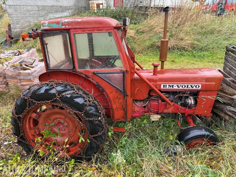 Volvo BM Volvo - Brukt sammen med vedmaskin - جرار: صورة 3 Volvo BM Volvo - Brukt sammen med vedmaskin - جرار: صورة 3