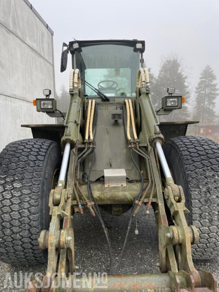 Volvo L120B hjullaster 1999 - اللودر بعجل: صورة 3 Volvo L120B hjullaster 1999 - اللودر بعجل: صورة 3