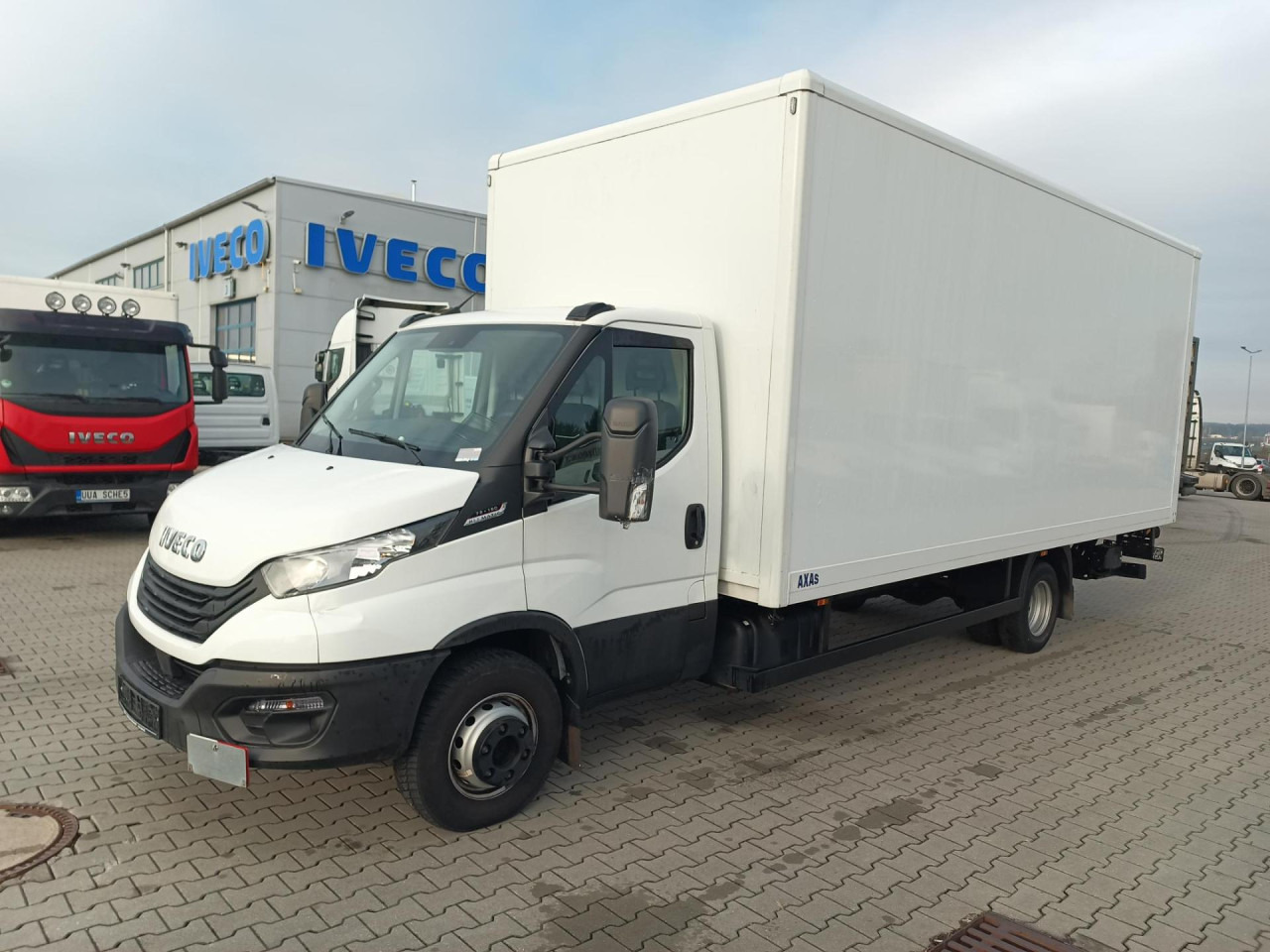 IVECO Daily 70C18A8 - شاحنة بصندوق مغلق: صورة 1 IVECO Daily 70C18A8 - شاحنة بصندوق مغلق: صورة 1