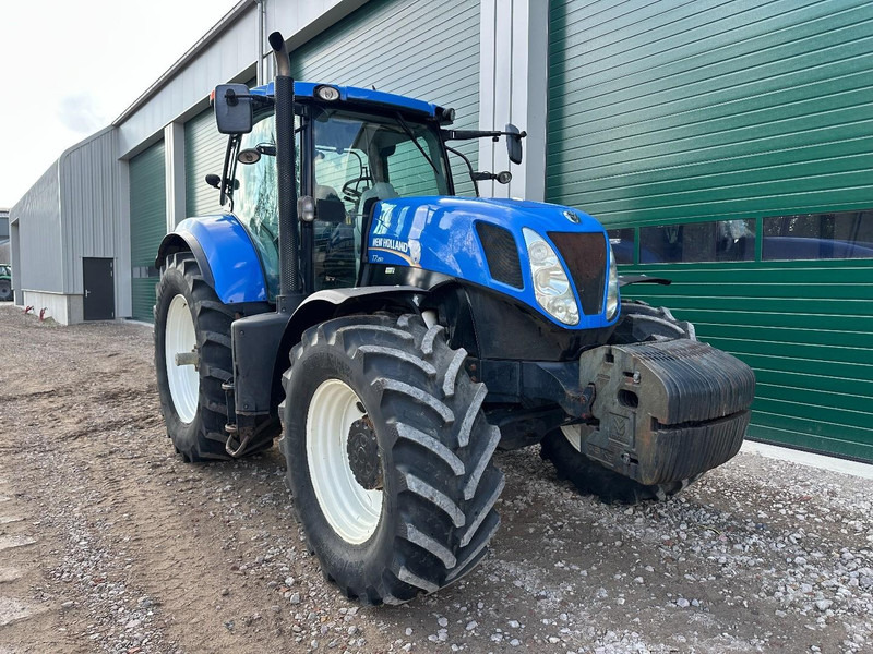New Holland T7.250 Power Command - جرار: صورة 2 New Holland T7.250 Power Command - جرار: صورة 2