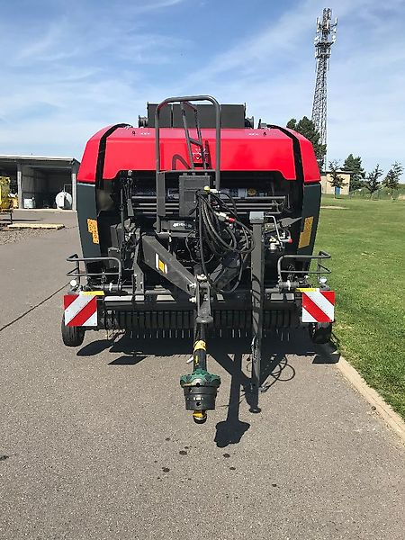 Massey Ferguson MF 4160 V Xtra / Lely - آلة بالات دائرية: صورة 3 Massey Ferguson MF 4160 V Xtra / Lely - آلة بالات دائرية: صورة 3