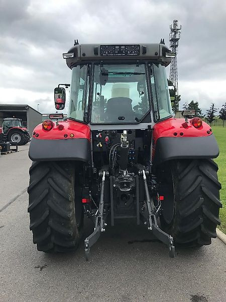 Massey Ferguson MF 5S.145 Dyna-6 "Efficient" - جرار: صورة 4 Massey Ferguson MF 5S.145 Dyna-6 "Efficient" - جرار: صورة 4