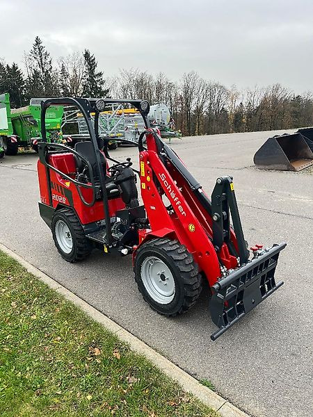 Schäffer 2028 SLT - لودر مفصلي صغير: صورة 4 Schäffer 2028 SLT - لودر مفصلي صغير: صورة 4