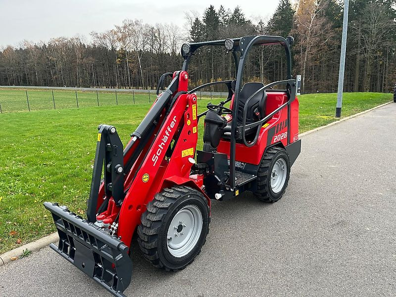 Schäffer 2028 SLT - لودر مفصلي صغير: صورة 2 Schäffer 2028 SLT - لودر مفصلي صغير: صورة 2