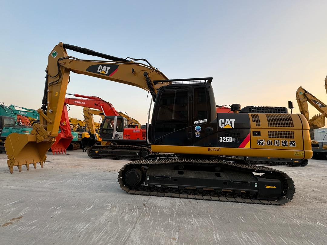 Caterpillar 325D CAT 325D2 329D 330D 330D2 25 Ton Used Excavator for Sale - حفار زاحف: صورة 2 Caterpillar 325D CAT 325D2 329D 330D 330D2 25 Ton Used Excavator for Sale - حفار زاحف: صورة 2