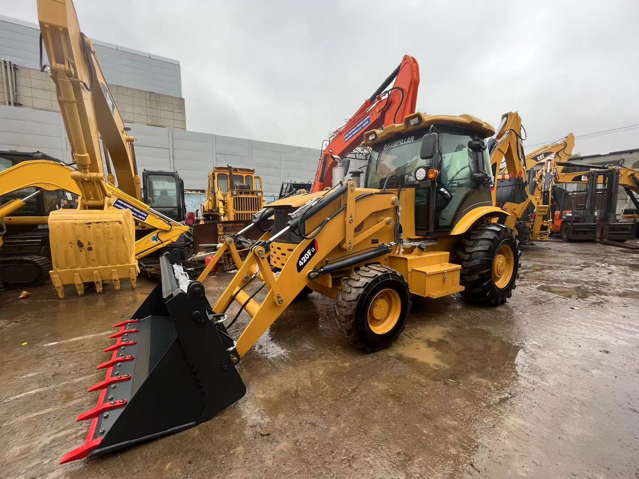 لودر ذو محراث خلفي/ باكهو للبيع Caterpillar 420F Backhoe CAT 420F2 New or Used JCB 3CX 4CX Read to Ship: صورة 7 لودر ذو محراث خلفي/ باكهو للبيع Caterpillar 420F Backhoe CAT 420F2 New or Used JCB 3CX 4CX Read to Ship: صورة 7