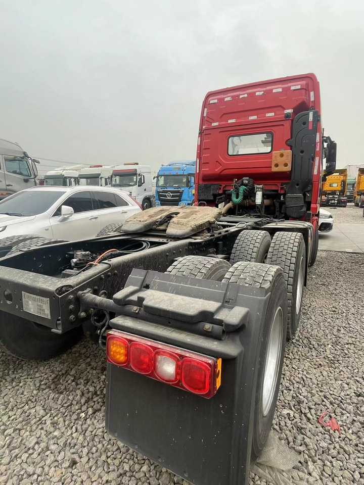 مقطورة السحب Shacman Slightly Used X3000 X5000 (6*4) Semi Truck Head Tractor Head Tipper Head: صورة 6