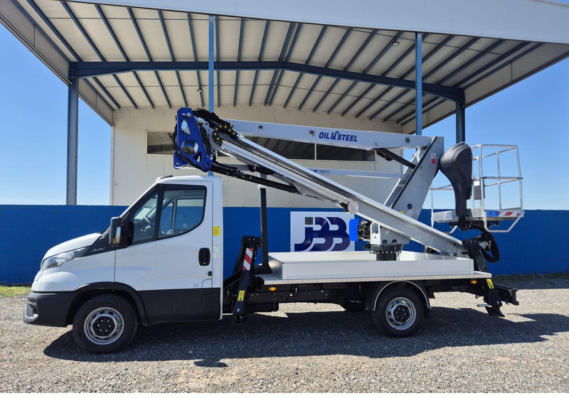 Iveco 35-140 Oil & Steel Snake 189 - شاحنة, شاحنة كرين: صورة 1 Iveco 35-140 Oil & Steel Snake 189 - شاحنة, شاحنة كرين: صورة 1