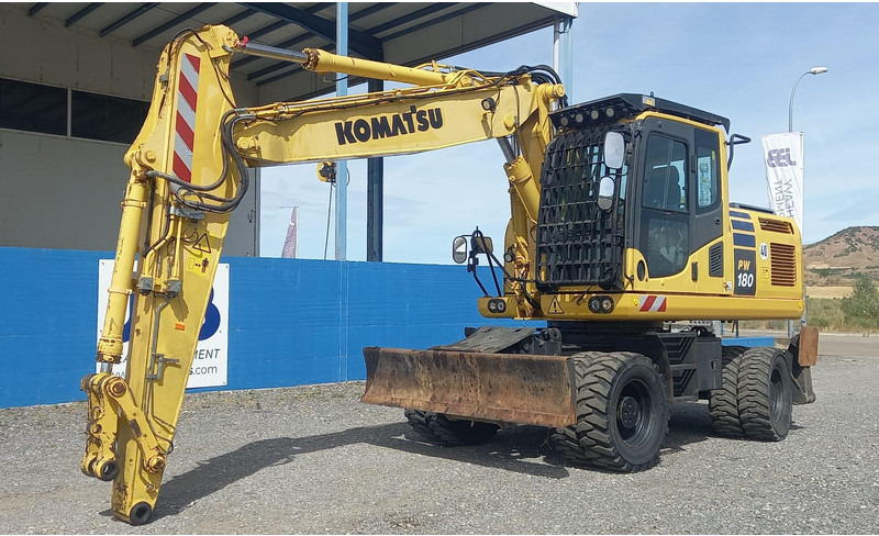 Komatsu PW180-10 - حفار ذو عجلات: صورة 3 Komatsu PW180-10 - حفار ذو عجلات: صورة 3